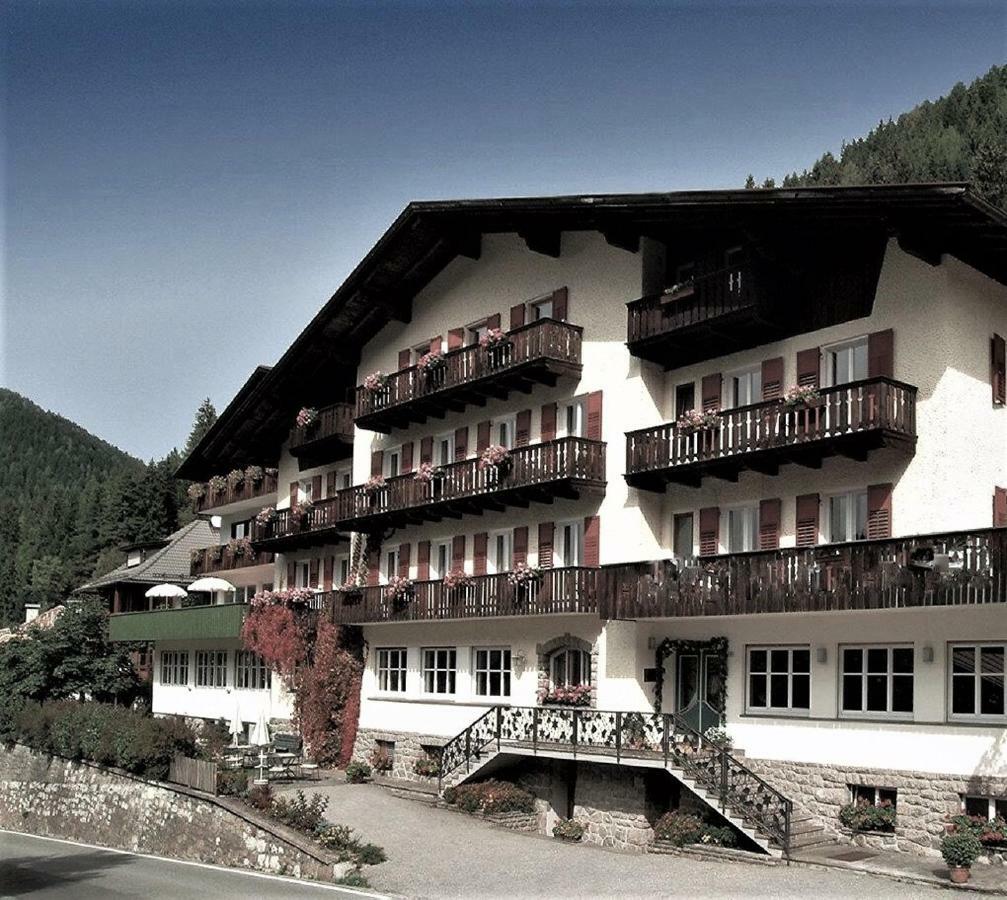 Stern B&B&Suite Apartments Welschnofen Exterior foto